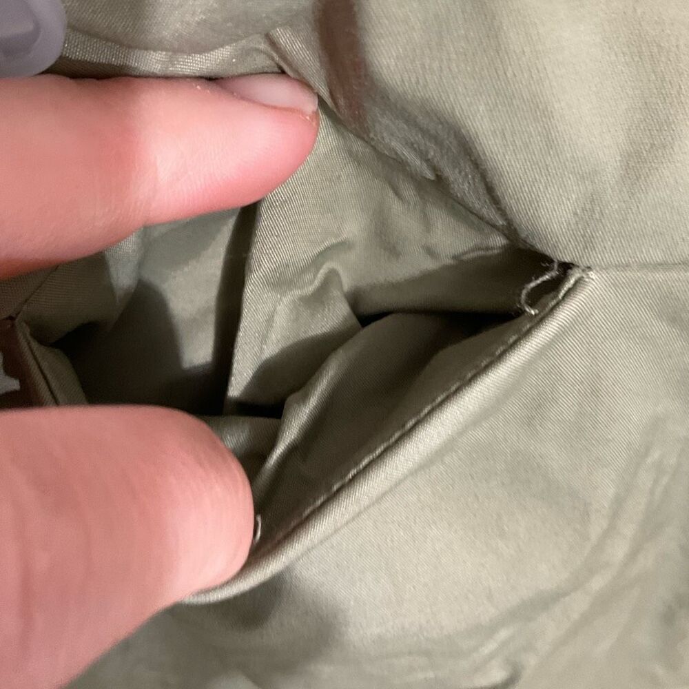 Old Navy knee length olive green stretch skirt side zip hook and eye, size 8/m - Picture 3 of 8